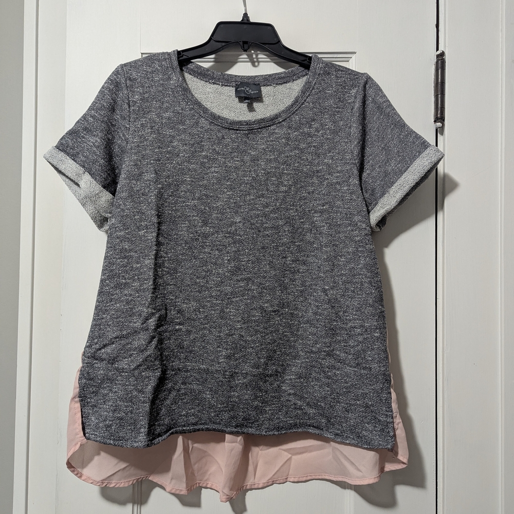 Gray and Pink Women's Top